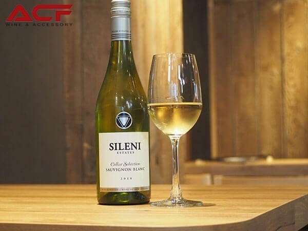 Rượu vang nhập khẩu chính hãng Hải Phòng ACF - Kết hợp rượu vang Sauvignon Blanc với cá hồi